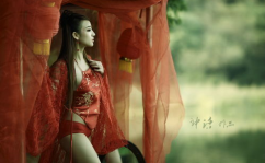 情趣肚兜写真,情趣肚兜写真，展现东方美韵