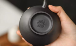 黑料380cc,380cc容量，匠心独运的艺术杰作”