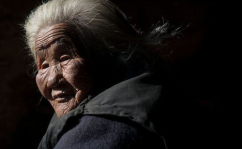 写出一句关于母爱的名言,温暖照亮人生路